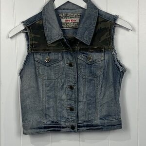 Hot Kiss Juniors Denim Vest XS Sleeveless Fraying Camo Yoke Pockets 74% Cotton